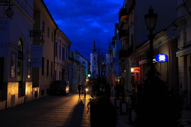 Γνώρισε μια νέα πόλη για τη διάρκεια μιας οδικής εκδρομής με λεωφορείο