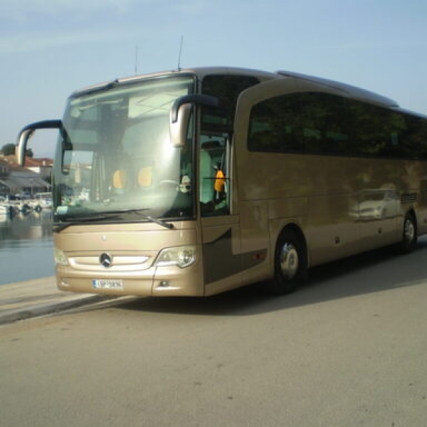 λεωφορείο 50 θέσεων -ενοικιάσεις πούλμαν CDLTOUR-CO